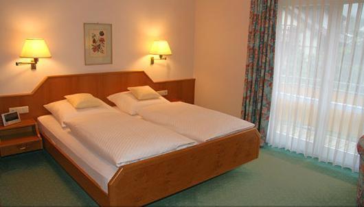 Landhaus Weilertal Hotel Badenweiler Kamer foto
